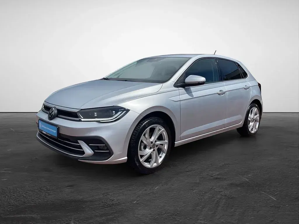 Gebraucht VW Polo Style 116 PS (85 kW) 2025 Silber (reflexsilber metallic) Kleinwagen