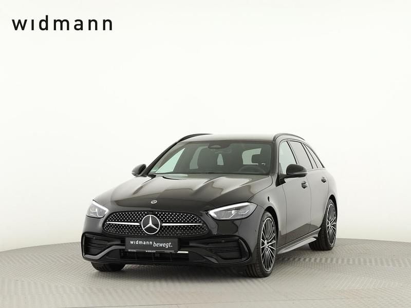Metalliclack obsidianschwarz Gebraucht 2025 Mercedes C220 AMG Kombi | 53.850 € - Bild 1/4