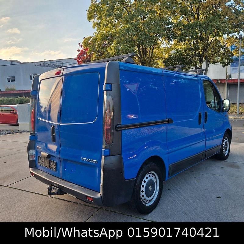 Gebraucht Opel Vivaro 82 PS (60 kW) 2005 Blau Van / Kleinbus