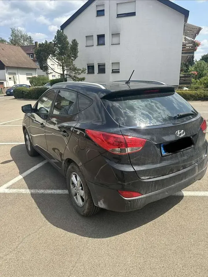 Gebraucht Hyundai ix35 Style 136 PS (100 kW) 2011 Schwarz SUV