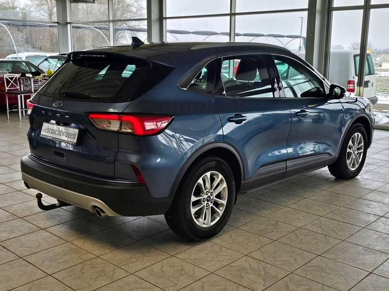Gebraucht Ford Kuga Titanium 150 PS (110 kW) 2022 Blau SUV