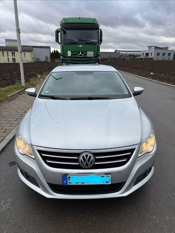 Gebraucht VW Passat 140 PS (102 kW) 2011 Silber Coupé