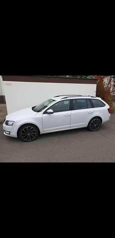 Gebraucht Skoda Octavia 150 PS (110 kW) 2014 Weiß Kombi