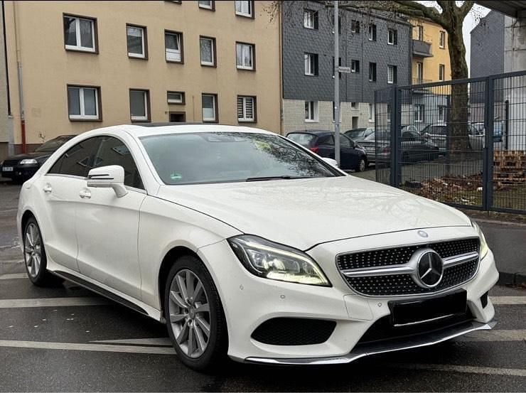 Gebraucht Mercedes CLS350 AMG 258 PS (189 kW) 2015 Weiß Limousine