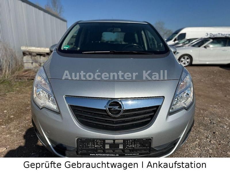 Gebraucht Opel Meriva 101 PS (74 kW) 2012 Silber Van / Kleinbus