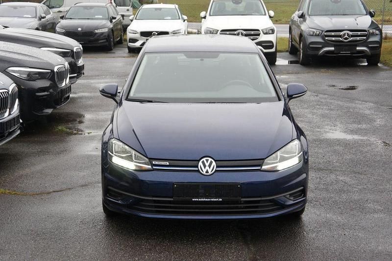 Gebraucht VW Golf VII 131 PS (96 kW) 2019 Blau Limousine