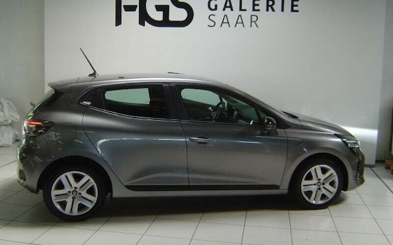 Schiefergrau (grau) Gebraucht 2024 Renault Clio V Evolution Limousine | 17.999 € (Fairer Preis) - Bild 1/4