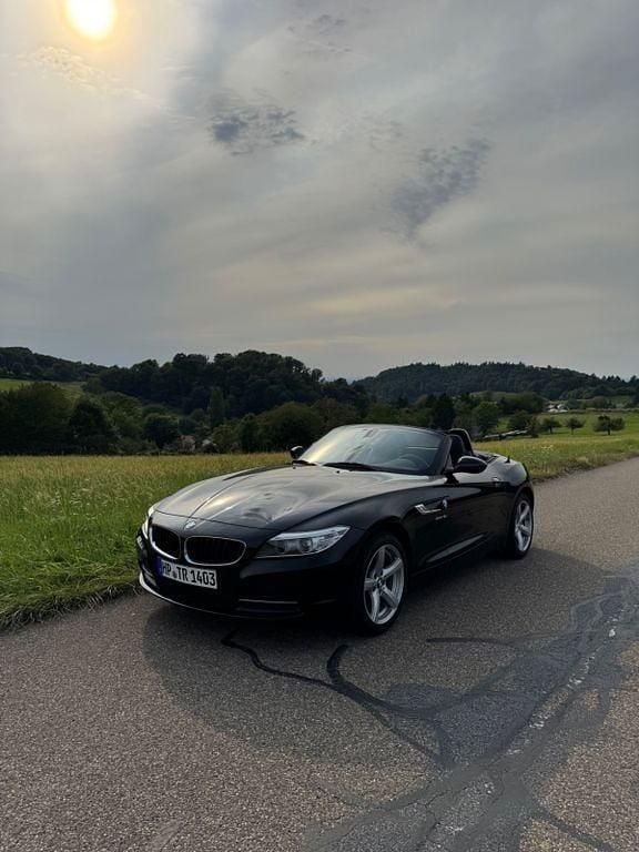 Schwarz Gebraucht 2014 BMW Z4 Cabrio | 20.900 € (Fairer Preis) - Bild 1/4