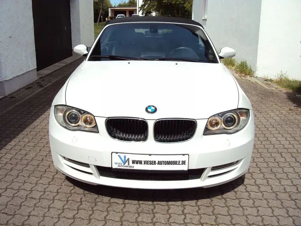 Gebraucht BMW 118 Cabriolet 143 PS (105 kW) 2009 Weiß Cabrio