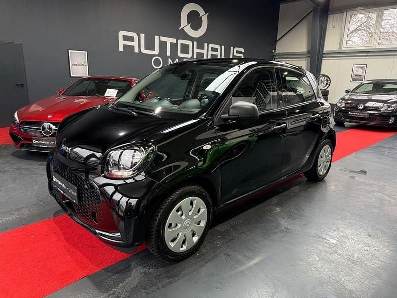 Gebraucht Smart ForFour Electric Drive 60 kW (82 PS) 2021 Schwarz Limousine