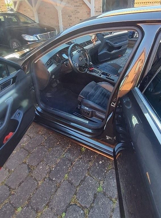 Gebraucht VW Passat Highline 190 PS (139 kW) 2017 Braun Kombi