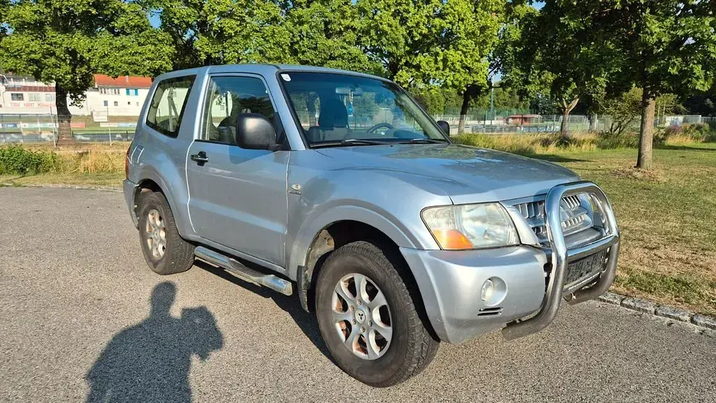 Gebraucht Mitsubishi Pajero 116 PS (85 kW) 2005 Silber SUV