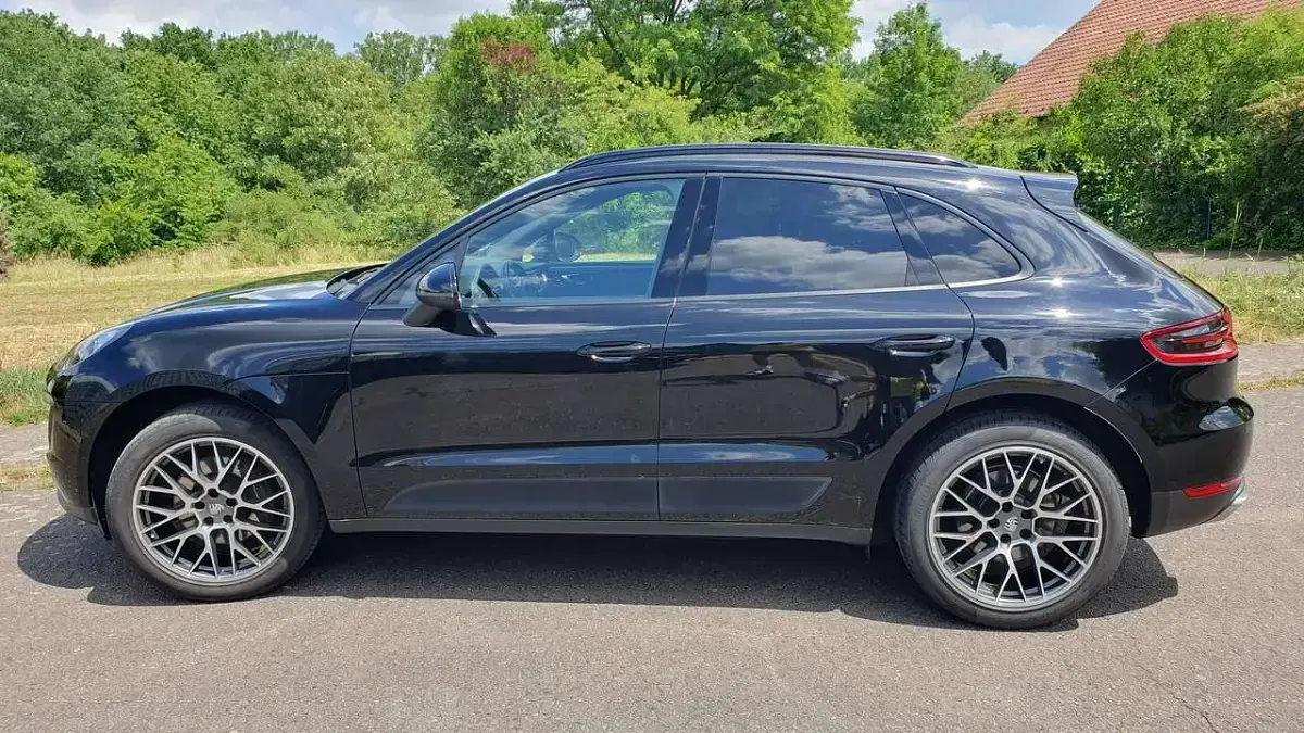 Gebraucht Porsche Macan 252 PS (185 kW) 2018 Schwarz SUV