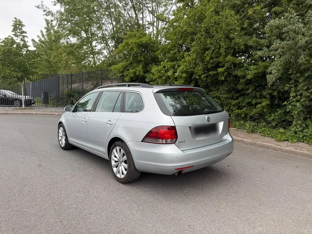 Gebraucht VW Golf VII 105 PS (77 kW) 2012 Silber Kombi