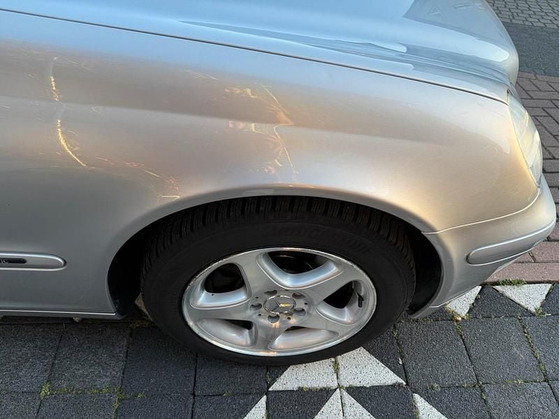 Gebraucht Mercedes C180 129 PS (94 kW) 2001 Silber Limousine