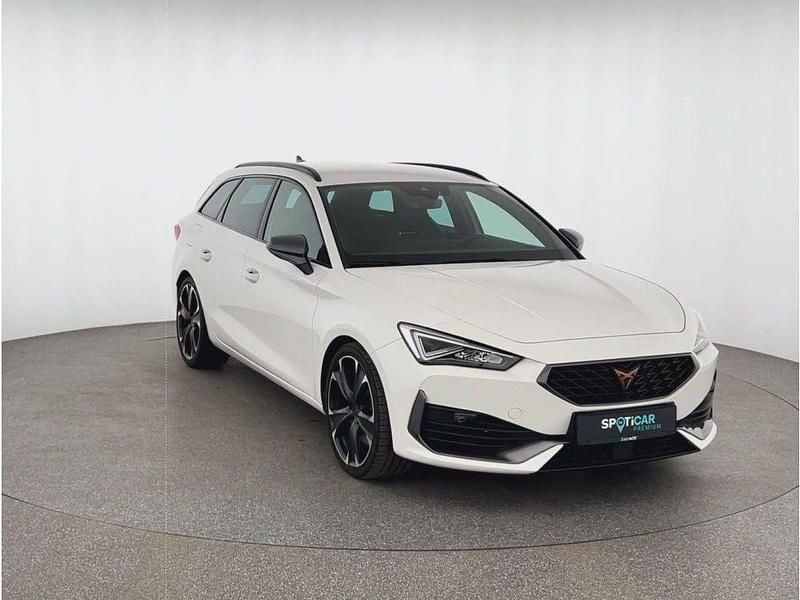 Gebraucht Cupra Leon VZ 300 PS (220 kW) 2024 Weiß Kombi