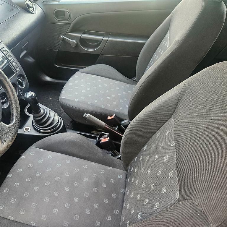 Gebraucht Ford Fiesta 60 PS (44 kW) 2005 Blau Kleinwagen