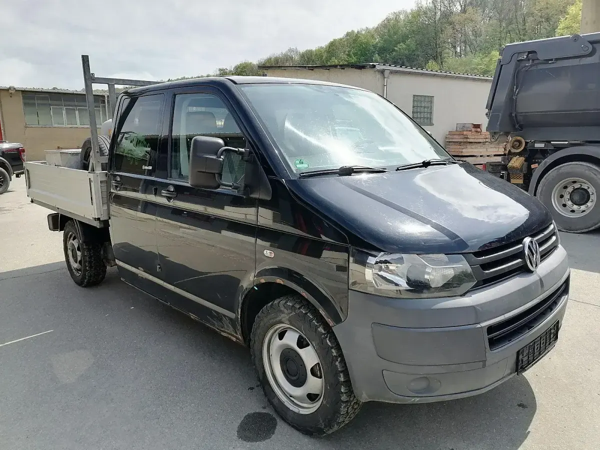 Używany VW Transporter 179 KM (131 kW) 2010 Czarny Van