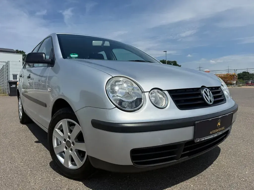 Gebraucht VW Polo Comfortline 54 PS (39 kW) 2002 Silber Limousine