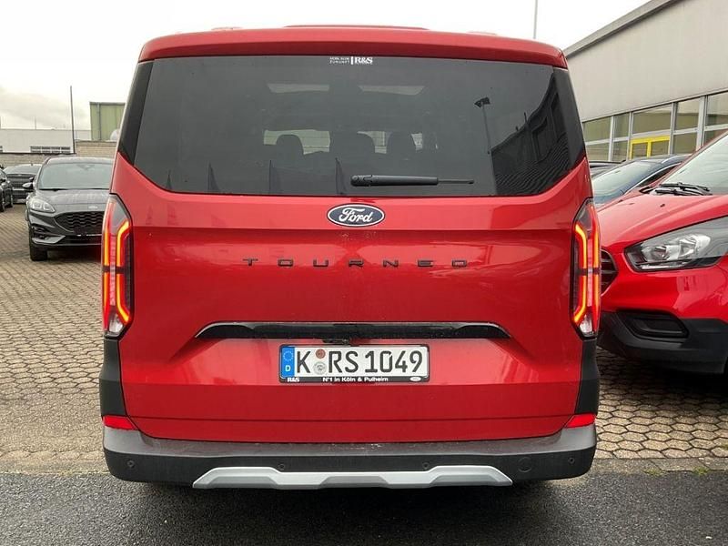 Gebraucht Ford Tourneo Active 170 PS (125 kW) 2025 Rot Van / Kleinbus