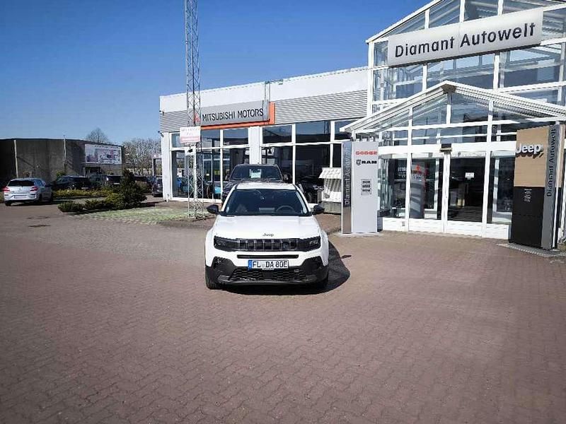 Gebraucht Jeep Avenger EV Longitude 114 kW (156 PS) 2024 Weiß SUV