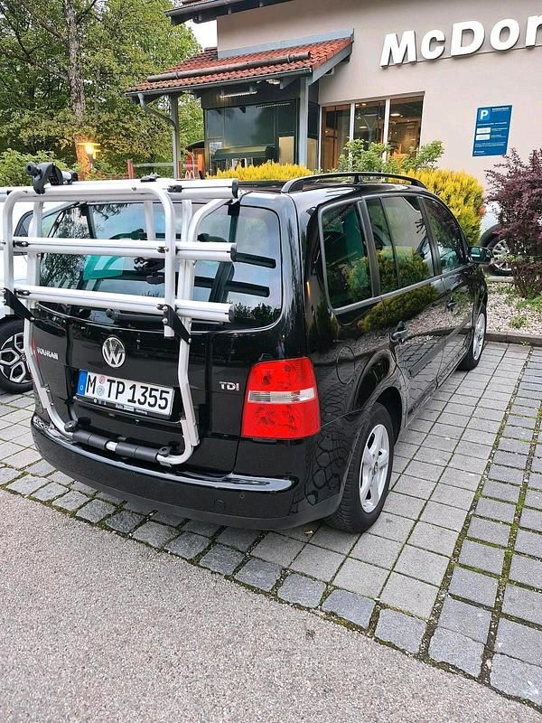 Gebraucht VW Touran 105 PS (77 kW) 2004 Schwarz Van / Kleinbus
