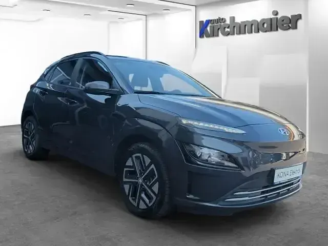 Gebraucht Hyundai Kona Edition 30+ 100 kW (136 PS) 2022 Schwarz SUV