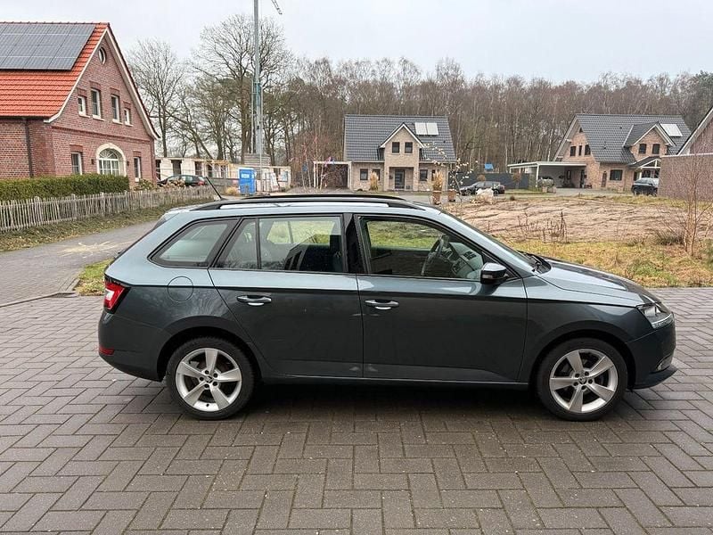 Gebraucht Skoda Fabia Cool Plus 95 PS (69 kW) 2019 Grau Kombi