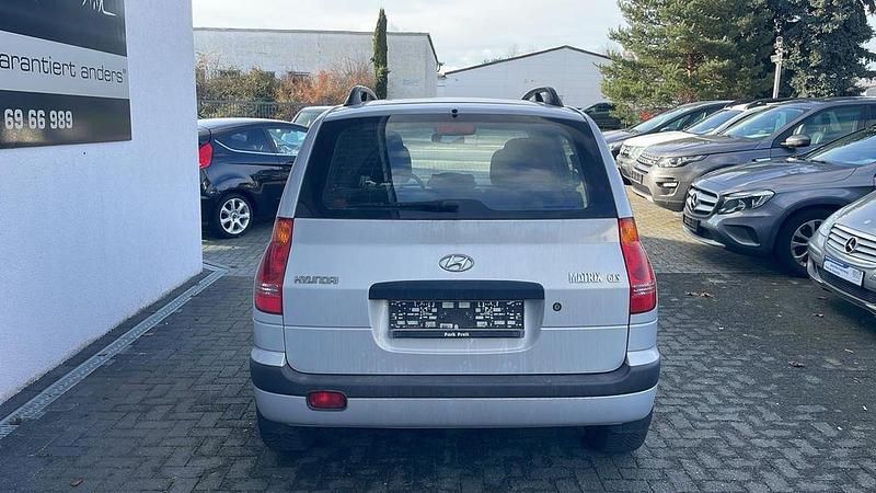 Gebraucht Hyundai Matrix GLS 103 PS (75 kW) 2003 Silber Van / Kleinbus