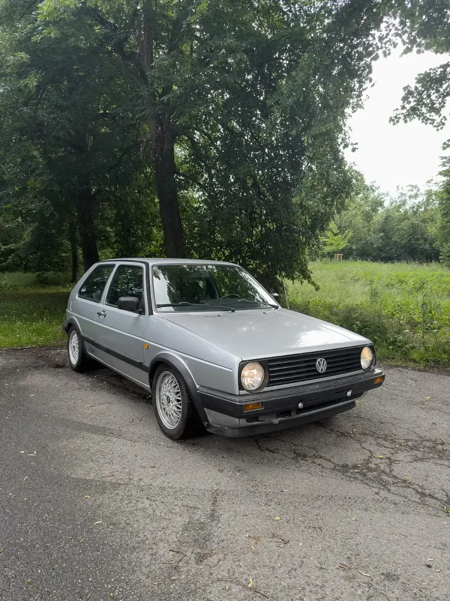 Gebraucht VW Golf II 55 PS (40 kW) 1991 Silber Kleinwagen