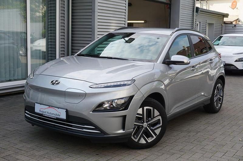 Silber Gebraucht 2022 Hyundai Kona SUV | 16.899 € (Guter Preis) - Bild 1/4