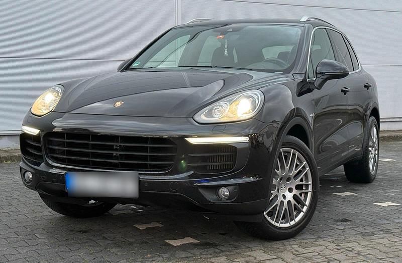 Schwarz Gebraucht 2015 Porsche Cayenne SUV | 25.490 € (Superpreis) - Bild 1/4