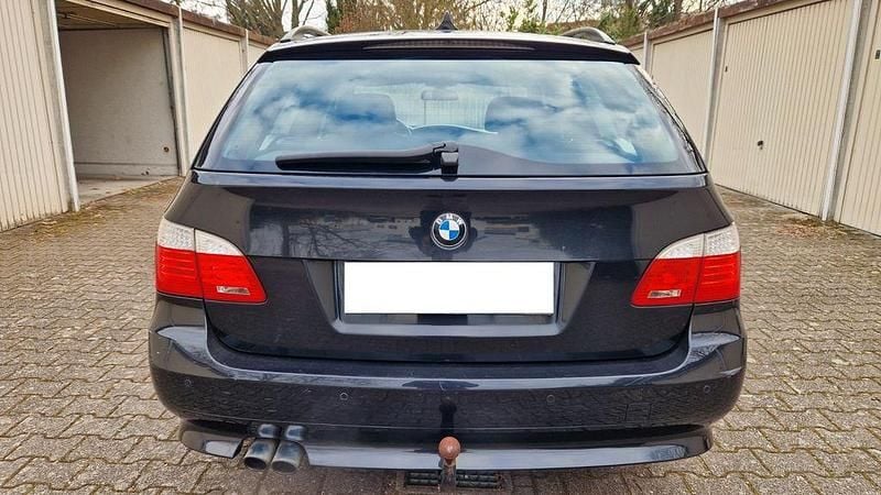 Gebraucht BMW 525 Performance 218 PS (160 kW) 2010 Schwarz Limousine