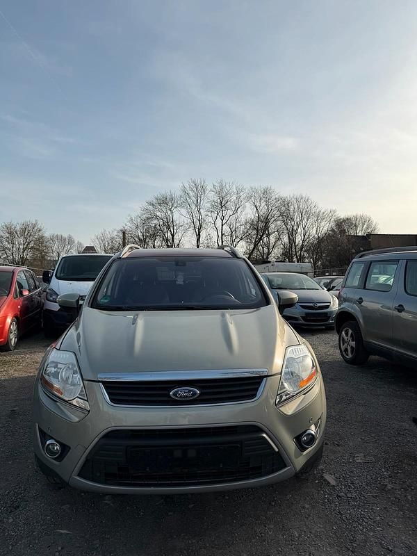 Gebraucht Ford Kuga 135 PS (99 kW) 2009 Andere farben SUV
