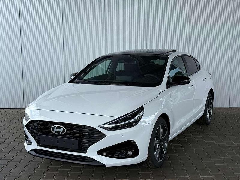 Atlas white Neu 2025 Hyundai i30 GO! Limousine | 25.900 € (Guter Preis) - Bild 1/4