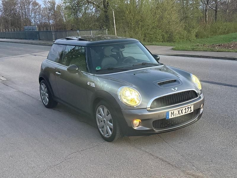 Usado Mini Cooper S 174 HP (127 kW) 2009 Cinzento Citadino