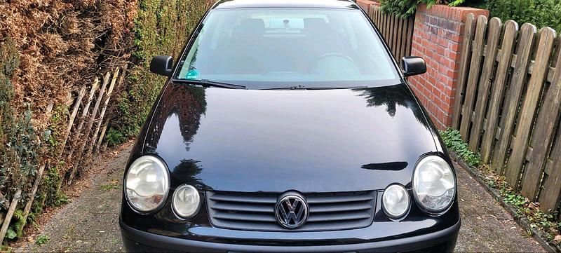 Gebraucht VW Polo 64 PS (47 kW) 2003 Schwarz Kleinwagen