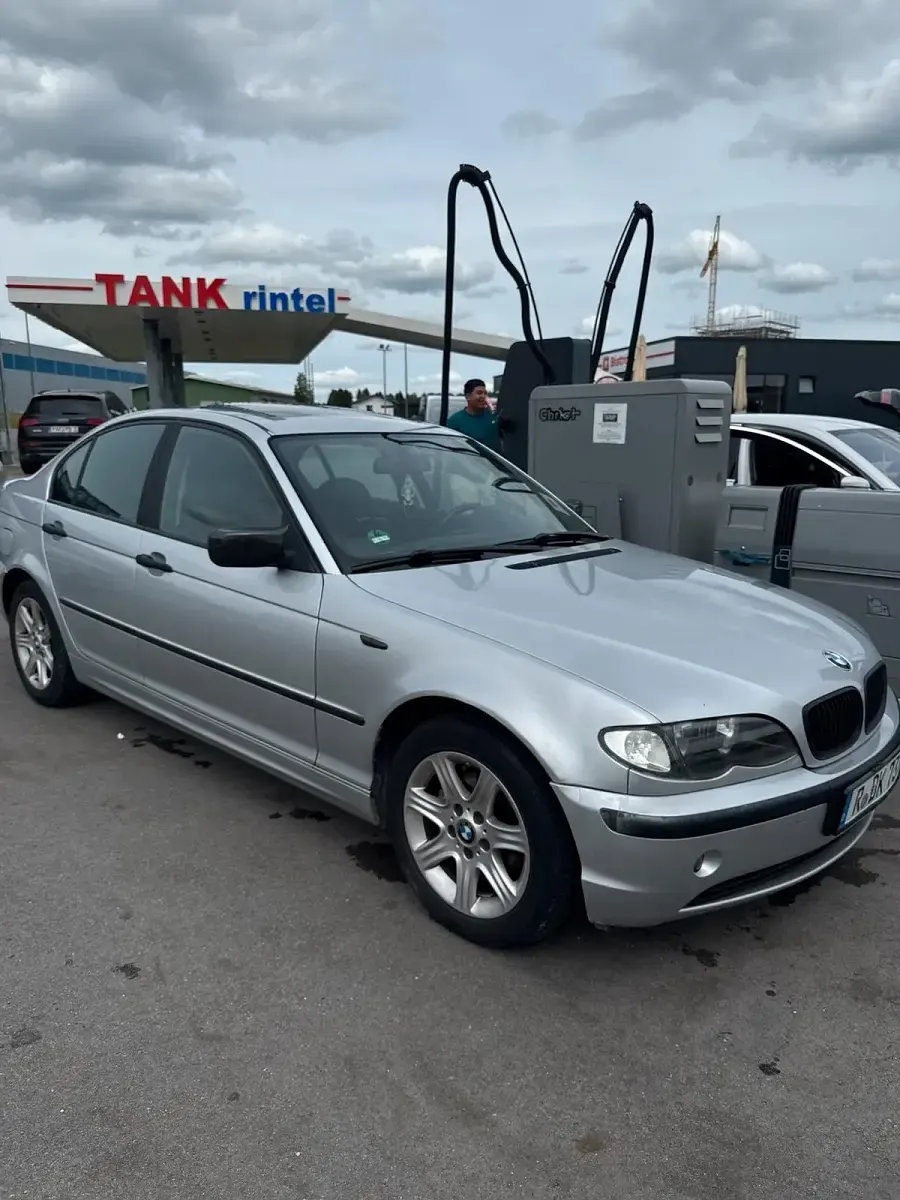 Gebraucht BMW 316 120 PS (88 kW) 2002 Silber Limousine