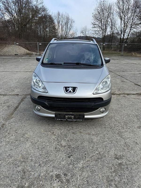 Gebraucht Peugeot 1007 109 PS (80 kW) 2006 Van / Kleinbus