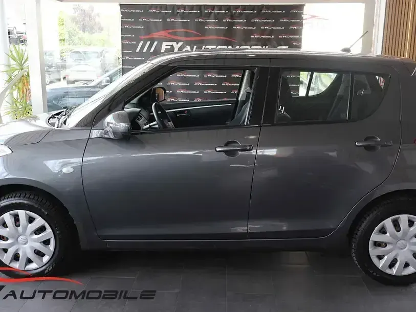 Gebraucht Suzuki Swift Club 94 PS (69 kW) 2011 Grau Kleinwagen
