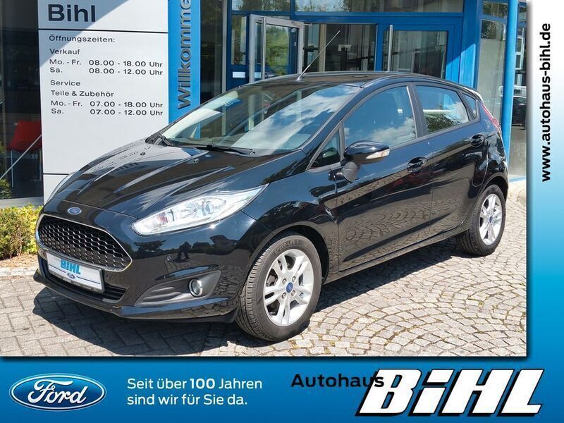 Schwarz Gebraucht 2016 Ford Fiesta Celebration Kleinwagen | 6.890 € (Fairer Preis) - Bild 1/4