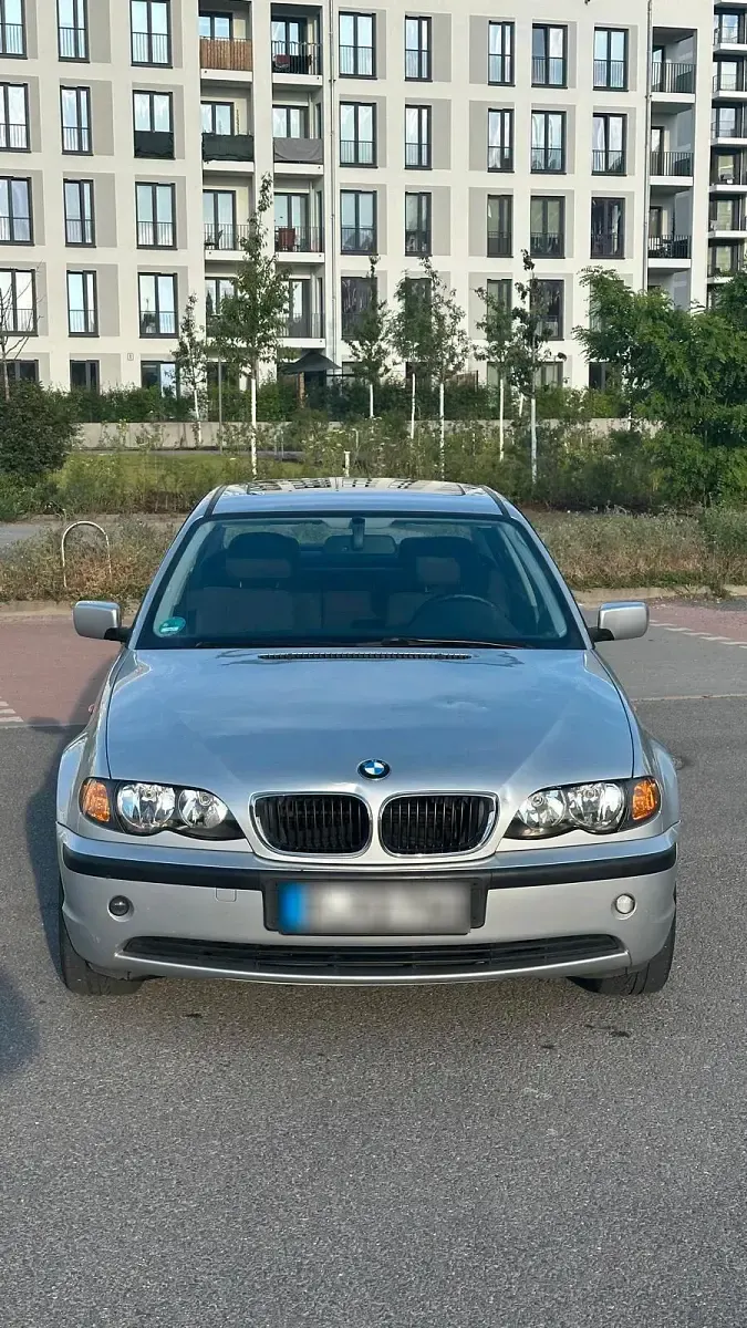 Gebraucht BMW 316 115 PS (84 kW) 2003 Silber Limousine