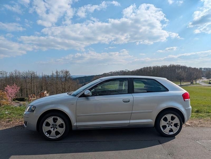 Second-hand Audi A3 106 CP (77 kW) 2007 Argintiu Hatchback