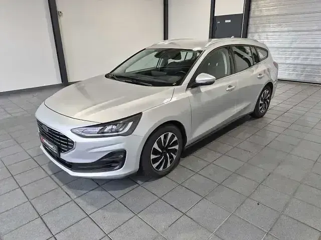 Gebraucht Ford Focus Titanium 116 PS (85 kW) 2024 Silber Kombi