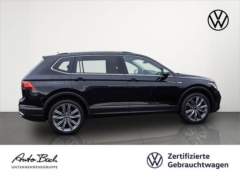 Gebraucht VW Tiguan Allspace Elegance 200 PS (147 kW) 2022 Deep black perleffekt SUV