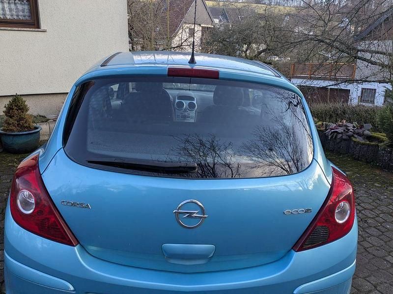 Gebraucht Opel Corsa Edition 69 PS (50 kW) 2012 Blau Kleinwagen