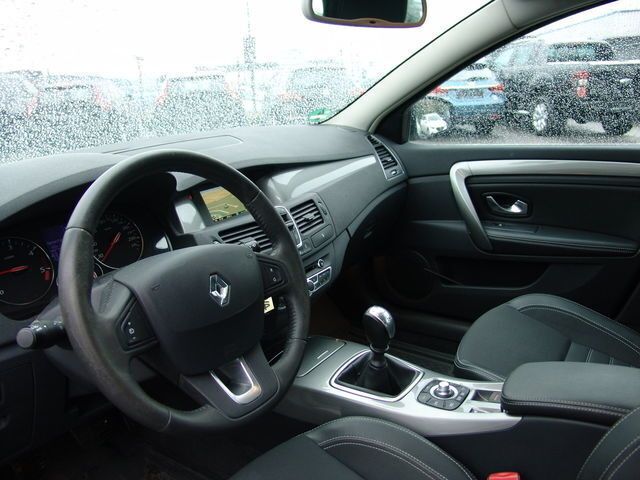 Gebraucht Renault Laguna GrandTour Expression 110 PS (80 kW) 2012 Silber Kombi