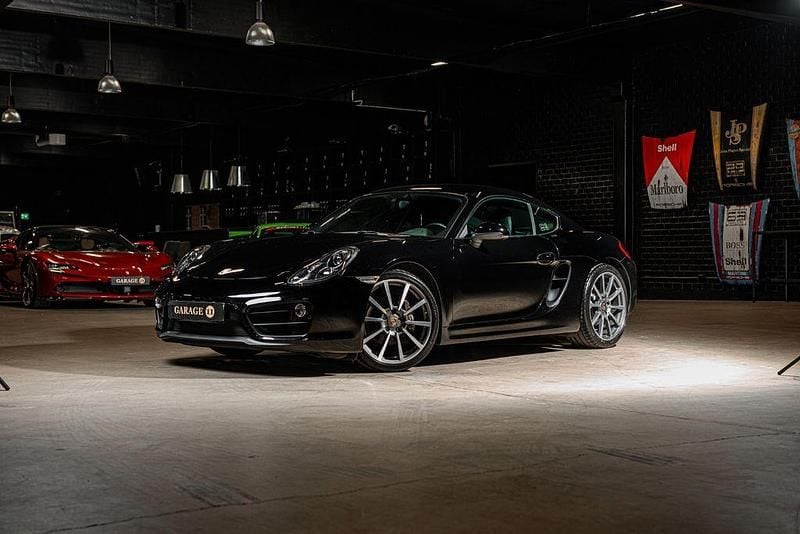 Schwarz Gebraucht 2016 Porsche Cayman Black Edition Coupé | 54.499 € (Etwas zu teuer) - Bild 1/4