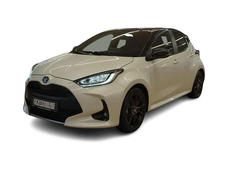 Gebraucht Toyota Yaris Hybrid Style 116 PS (85 kW) 2023 Schwarz Limousine