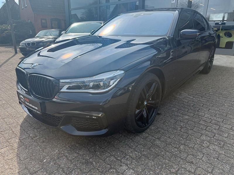 Gebraucht BMW 750 M Sport 400 PS (294 kW) 2017 Schwarz Limousine
